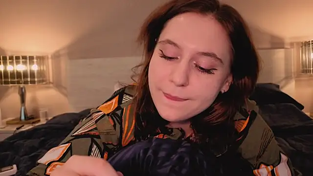 Diana Flower online show from 11/02/25, 02:47