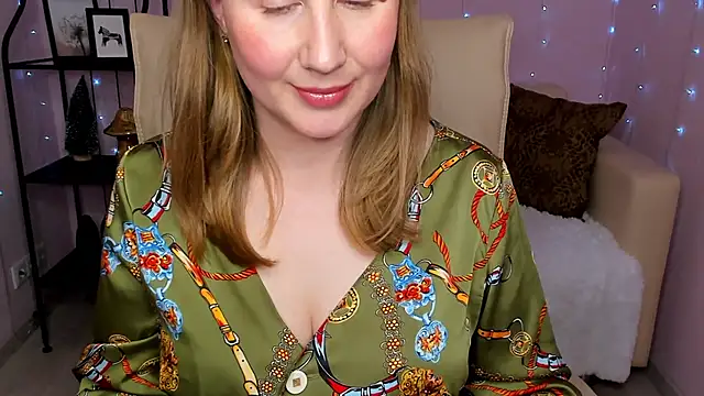 Helens love online show from 01/17/25, 05:32