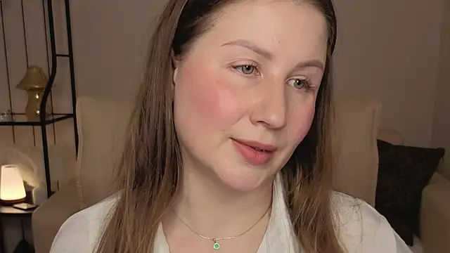 Snapshot of Helens_love chatting on 03/29/26, 02:11 Helens love online show from 03/29/26, 02:11
