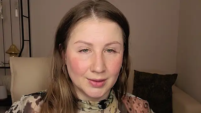 Snapshot of Helens_love chatting on 04/23/26, 02:35 Helens love online show from 04/23/26, 02:35