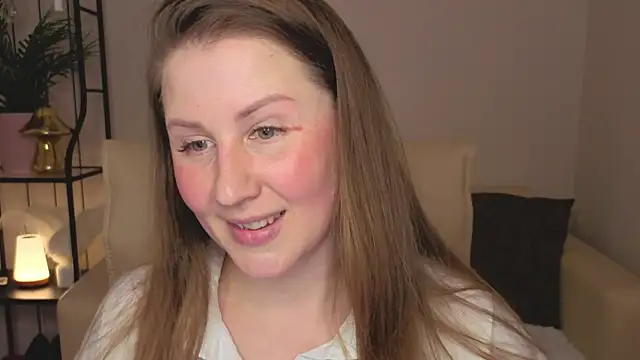 Snapshot of Helens_love chatting on 04/27/26, 08:56 Helens love online show from 04/27/26, 08:56