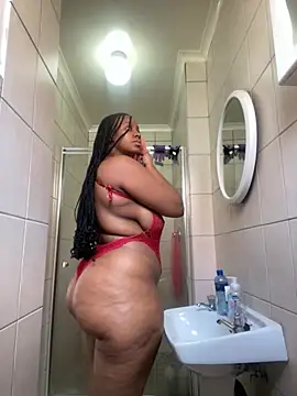 Snapshot of Candy_Love_18 chatting on 11/13/25, 10:14 Candy Love 18 online show from 11/13/25, 10:14