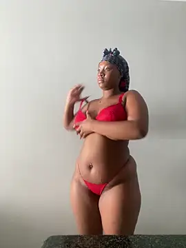 Snapshot of Candy_Love_18 chatting on 02/21/26, 08:37 Candy Love 18 online show from 02/21/26, 08:37