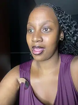 Snapshot of Candy_Love_18 chatting on 03/16/26, 04:00 Candy Love 18 online show from 03/16/26, 04:00