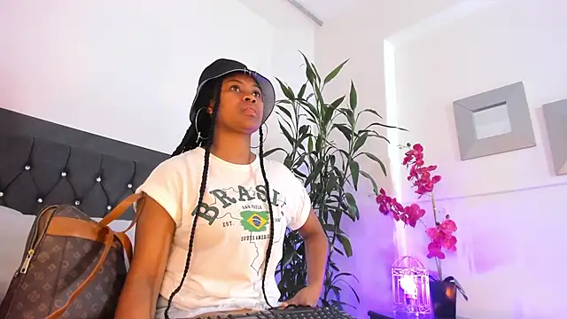 ebony hot1 online show from 12/29/24, 03:13