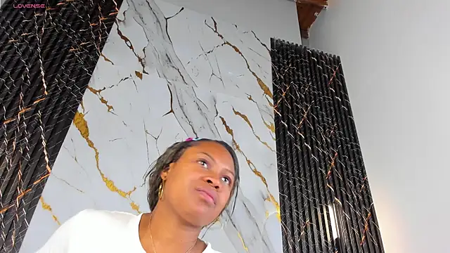 ebony hot1 online show from 09/22/25, 02:08