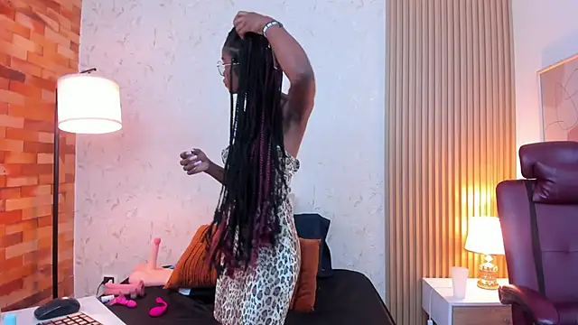 Snapshot of amber-hill chatting on 02/05/25, 06:26 amber-hill online show from 02/05/25, 06:26