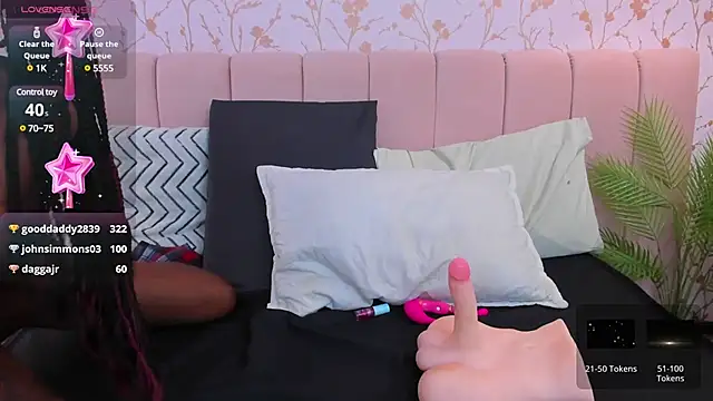 Snapshot of amber-hill chatting on 02/06/25, 10:10 amber-hill online show from 02/06/25, 10:10