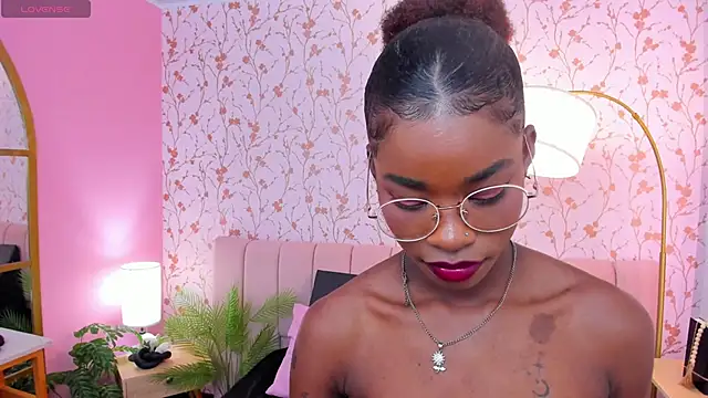 Snapshot of amber-hill chatting on 02/26/25, 01:11 amber-hill online show from 02/26/25, 01:11