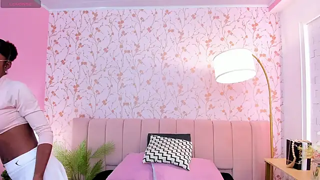 Snapshot of amber-hill chatting on 02/26/25, 07:05 amber-hill online show from 02/26/25, 07:05