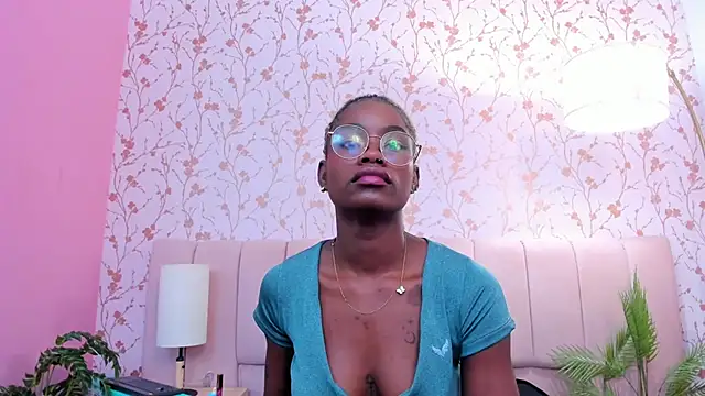 Snapshot of amber-hill chatting on 11/08/25, 07:52 amber-hill online show from 11/08/25, 07:52