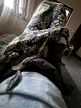 Snapshot of Yours_daddy6728 chatting on 11/23/25, 12:16 Yours daddy6728 online show from 11/23/25, 12:16