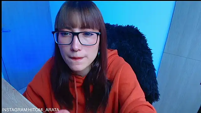 hitomi arata online show from 05/07/26, 06:35