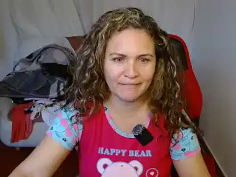 Snapshot of helenca43 chatting on 03/15/25, 11:29 helenca43 online show from 03/15/25, 11:29
