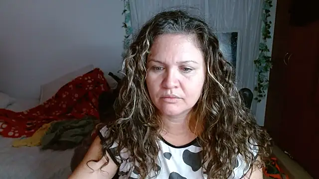 helenca43 online show from 12/16/25, 11:04