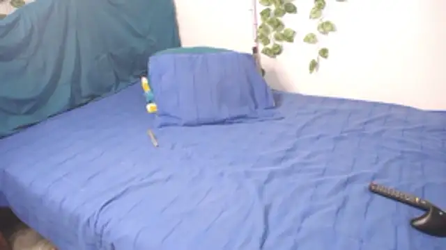 DominaLeona online show from 10/19/25, 09:15