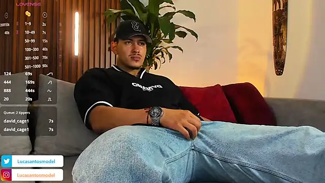 Snapshot of lucasanto_ chatting on 03/08/26, 12:19 lucasanto online show from 03/08/26, 12:19