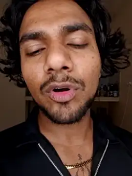 Snapshot of riya190 chatting on 03/01/26, 04:31 riya190 online show from 03/01/26, 04:31