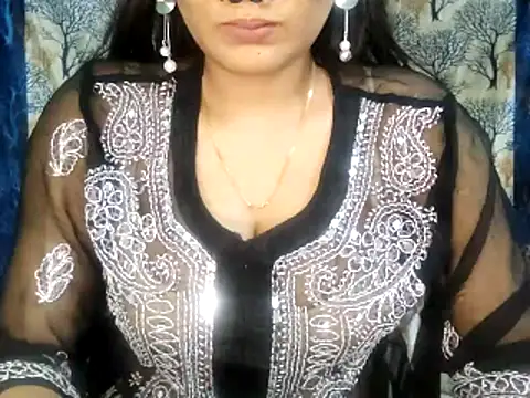 Aarvi Arora online show from 12/20/25, 11:17