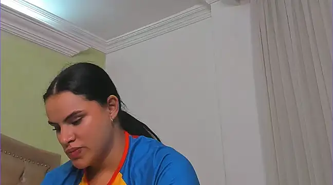 Luciluu20 online show from 02/12/25, 01:19