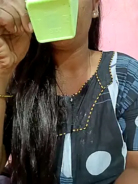 Snapshot of Renuma chatting on 01/11/25, 09:47 Renuma online show from 01/11/25, 09:47