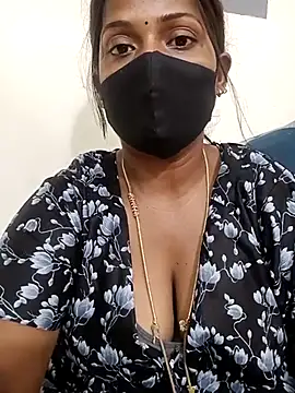 Snapshot of Renuma chatting on 02/20/25, 12:15 Renuma online show from 02/20/25, 12:15