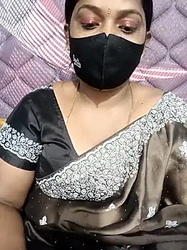 Snapshot of Renuma chatting on 10/30/25, 04:14 Renuma online show from 10/30/25, 04:14