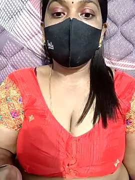 Snapshot of Renuma chatting on 02/06/26, 04:17 Renuma online show from 02/06/26, 04:17