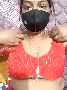 Snapshot of Renuma chatting on 02/21/26, 04:02 Renuma online show from 02/21/26, 04:02