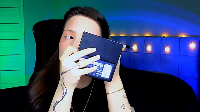 Snapshot of Stacy_Gonzales_ chatting on 12/05/24, 06:21 Stacy Gonzales  online show from 12/05/24, 06:21