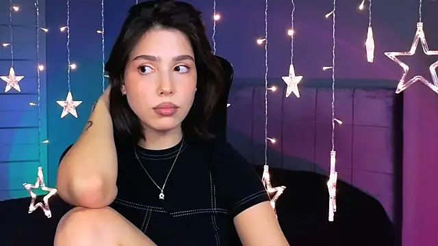 Snapshot of Stacy_Gonzales_ chatting on 10/09/25, 12:25 Stacy Gonzales  online show from 10/09/25, 12:25