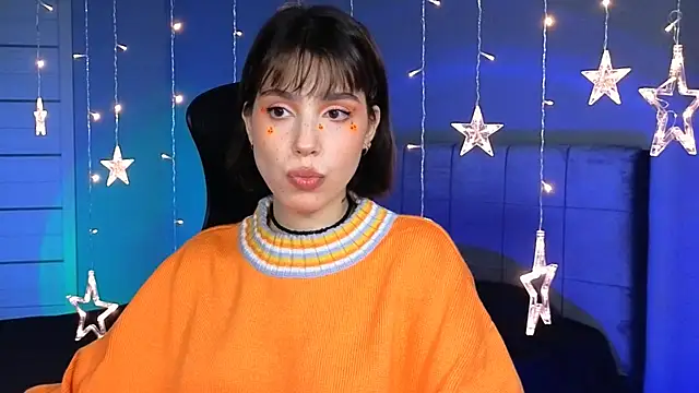 Snapshot of Stacy_Gonzales_ chatting on 10/31/25, 10:38 Stacy Gonzales  online show from 10/31/25, 10:38