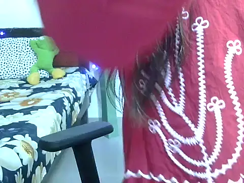 Snapshot of WildRuhi20 chatting on 02/23/26, 06:00 WildRuhi20 online show from 02/23/26, 06:00