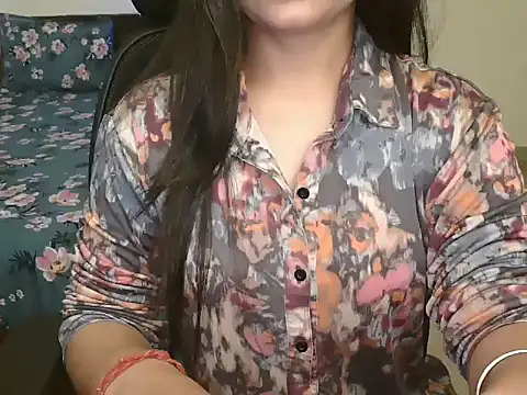 Snapshot of WildRuhi20 chatting on 03/15/26, 07:03 WildRuhi20 online show from 03/15/26, 07:03