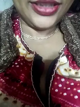 Snapshot of Wifesuman40 chatting on 12/14/24, 12:55 Wifesuman40 online show from 12/14/24, 12:55