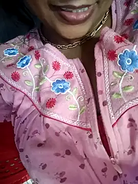 Snapshot of Wifesuman40 chatting on 12/17/24, 08:12 Wifesuman40 online show from 12/17/24, 08:12