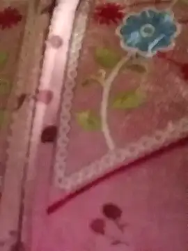 Snapshot of Wifesuman40 chatting on 12/22/24, 06:17 Wifesuman40 online show from 12/22/24, 06:17