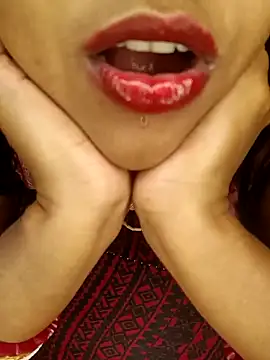 Snapshot of Wifesuman40 chatting on 12/28/24, 10:36 Wifesuman40 online show from 12/28/24, 10:36