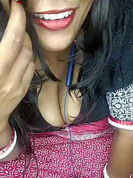 Snapshot of Wifesuman40 chatting on 01/04/25, 10:27 Wifesuman40 online show from 01/04/25, 10:27