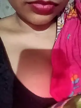 Snapshot of Wifesuman40 chatting on 01/04/25, 05:16 Wifesuman40 online show from 01/04/25, 05:16