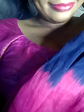 Snapshot of Wifesuman40 chatting on 01/18/25, 07:07 Wifesuman40 online show from 01/18/25, 07:07