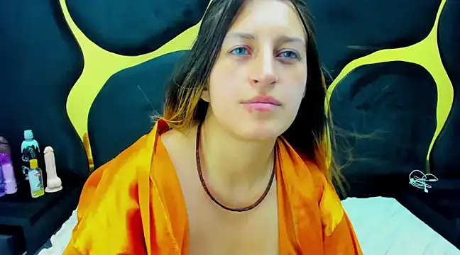 GiaRoussel online show from 02/04/25, 07:55