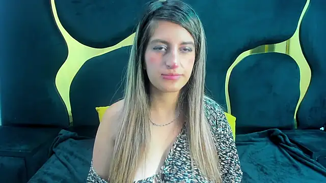 GiaRoussel online show from 10/17/25, 03:58