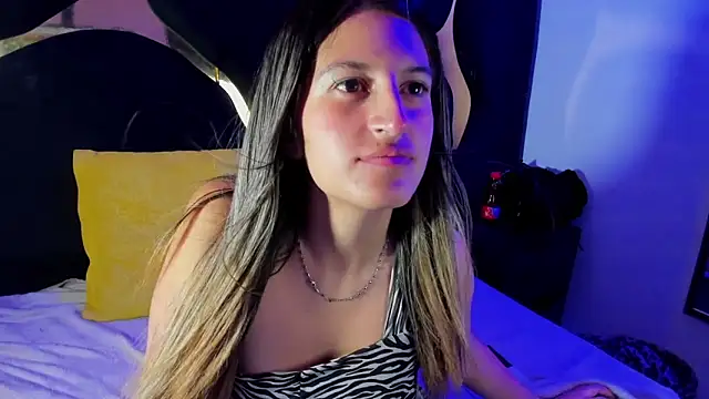 GiaRoussel online show from 11/12/25, 03:12