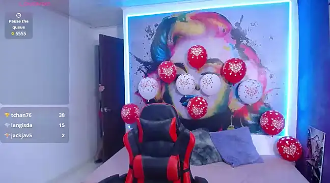 cristal horny19 online show from 02/15/25, 09:49