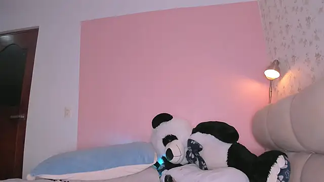 Snapshot of kitty_miaa chatting on 01/19/25, 11:53 kitty miaa online show from 01/19/25, 11:53