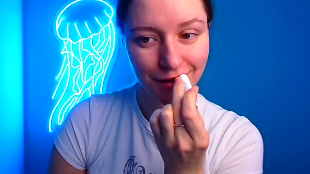 Snapshot of Fantasy_July chatting on 12/10/24, 06:33 Fantasy July online show from 12/10/24, 06:33