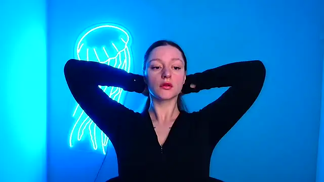 Snapshot of Fantasy_July chatting on 12/13/24, 06:31 Fantasy July online show from 12/13/24, 06:31