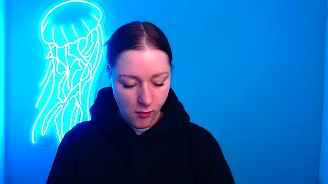 Snapshot of Fantasy_July chatting on 12/15/24, 06:40 Fantasy July online show from 12/15/24, 06:40