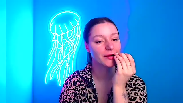 Snapshot of Fantasy_July chatting on 12/18/24, 07:04 Fantasy July online show from 12/18/24, 07:04